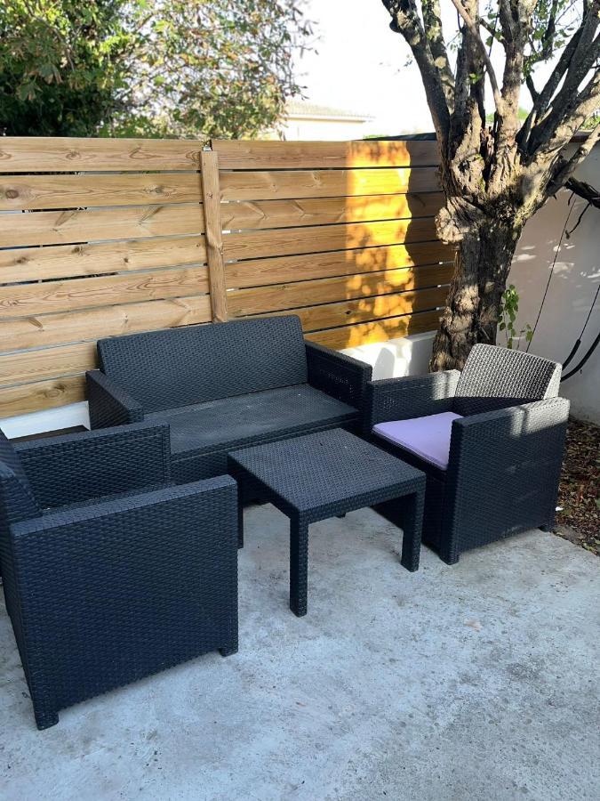 Appart Toulousaine Avec Patio Rdc Aucamville Екстер'єр фото